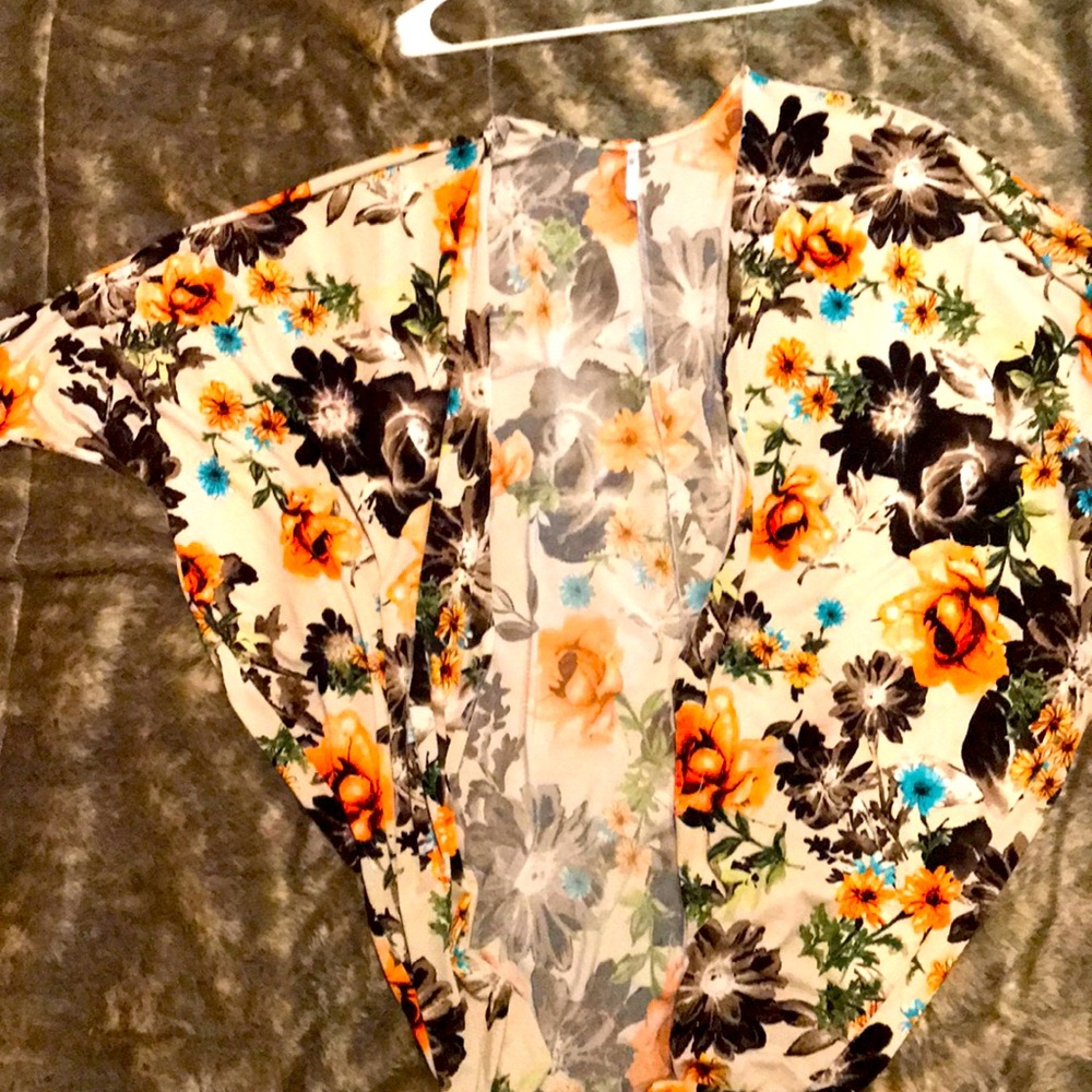 Kimono style layering top